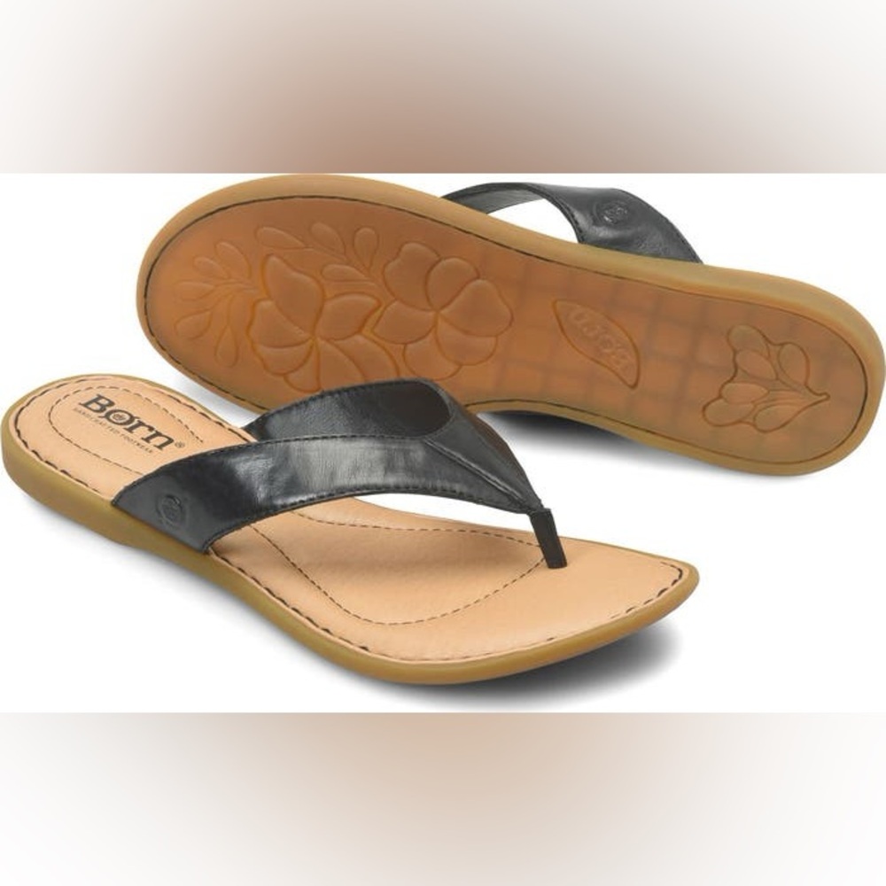 NWT Born Ciara Sandals